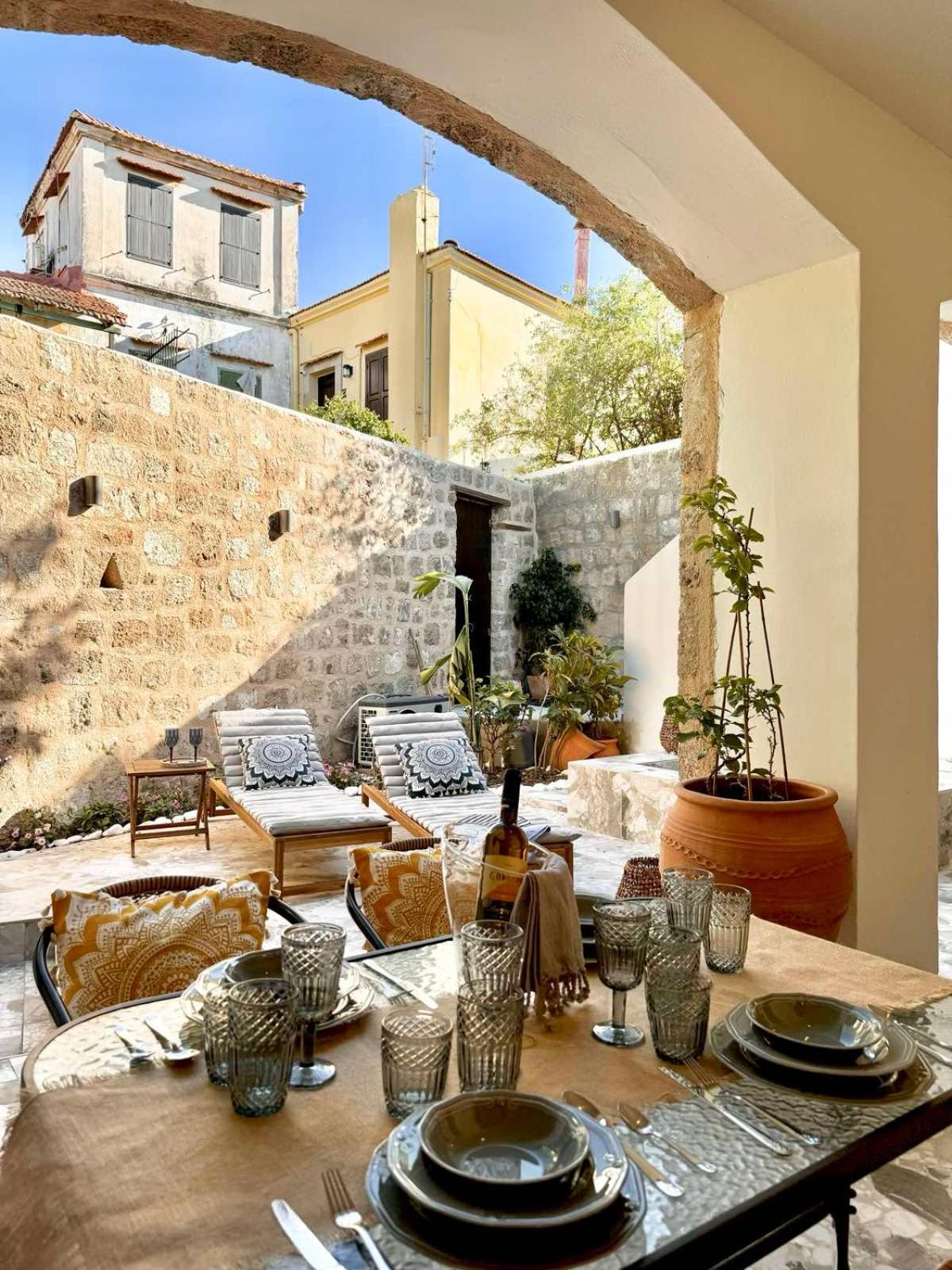 Vetus Vicinato Luxury Homes Rhodes City Exteriör bild