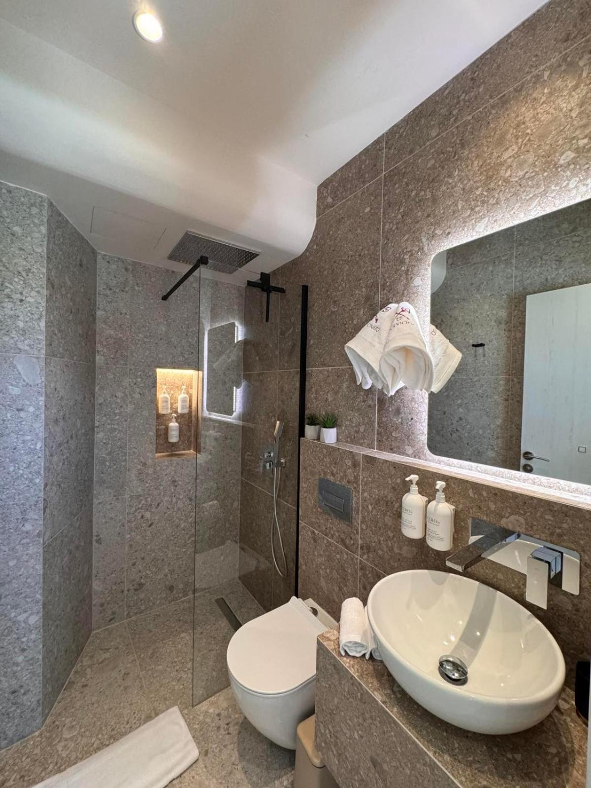 Vetus Vicinato Luxury Homes Rhodes City Exteriör bild