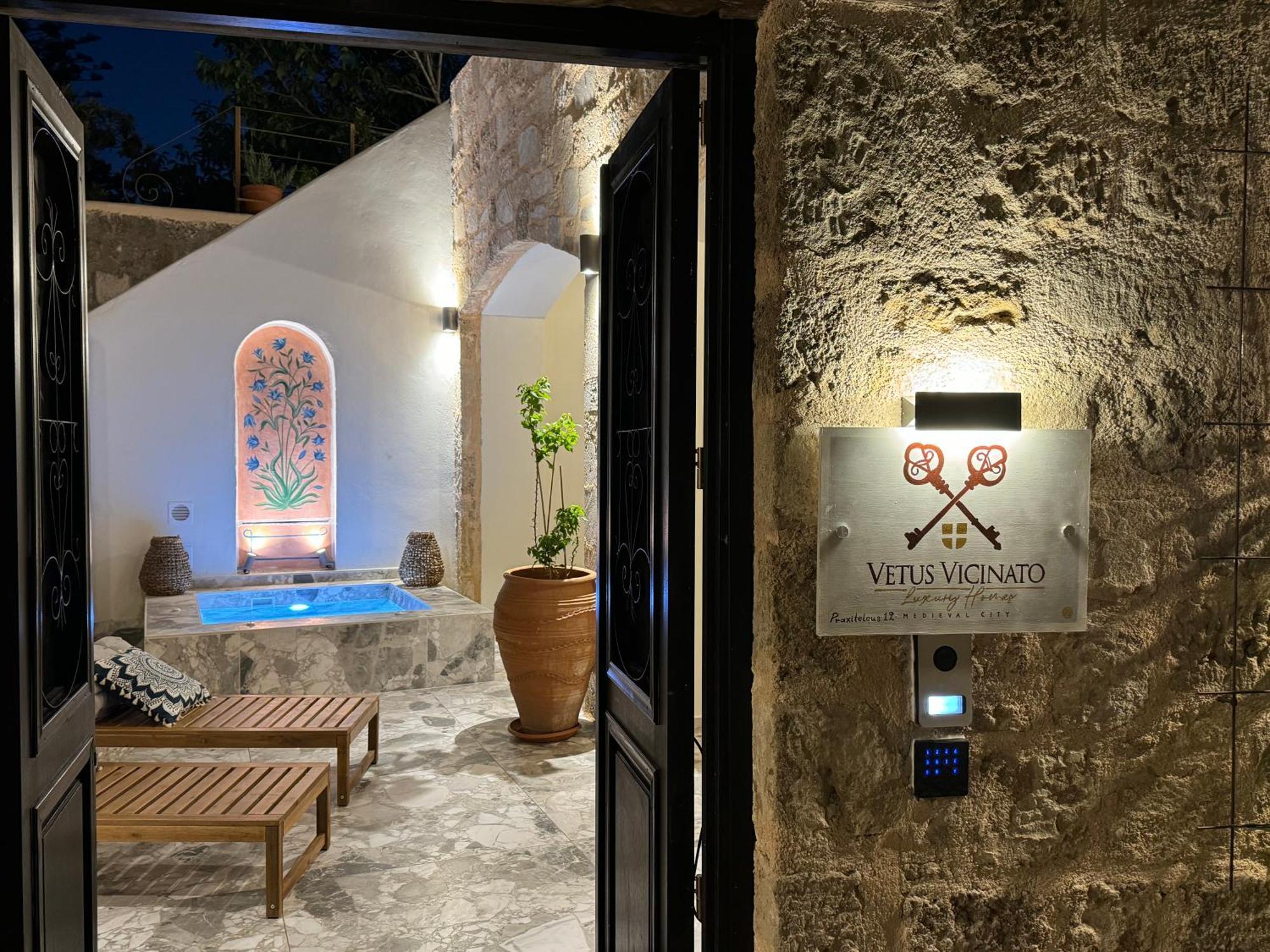 Vetus Vicinato Luxury Homes Rhodes City Exteriör bild